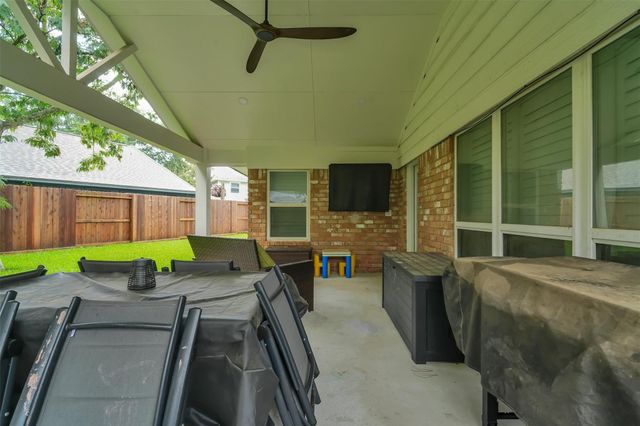 9107 Mauna Loa Lane, Houston, TX 77040