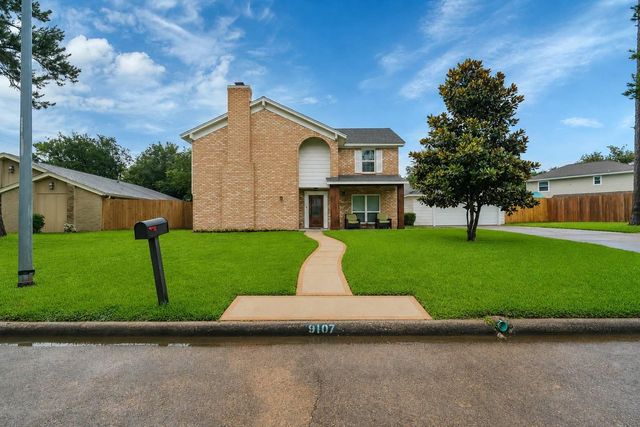 9107 Mauna Loa Lane, Houston, TX 77040