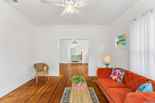 318 Devine, San Antonio, TX 78210