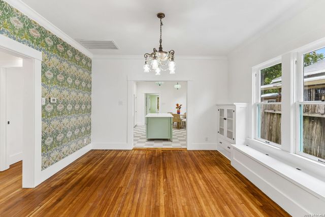 318 Devine, San Antonio, TX 78210