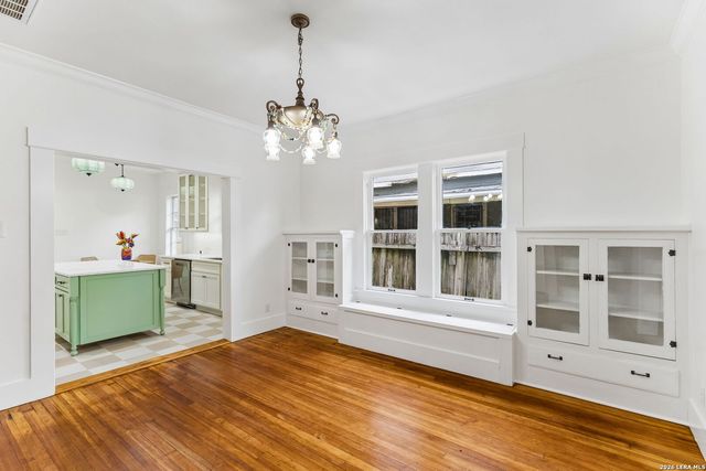 318 Devine, San Antonio, TX 78210