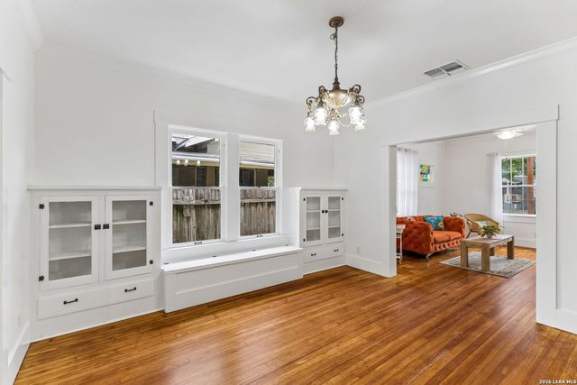 318 Devine, San Antonio, TX 78210