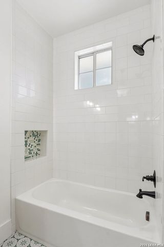 318 Devine, San Antonio, TX 78210