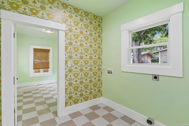 318 Devine, San Antonio, TX 78210