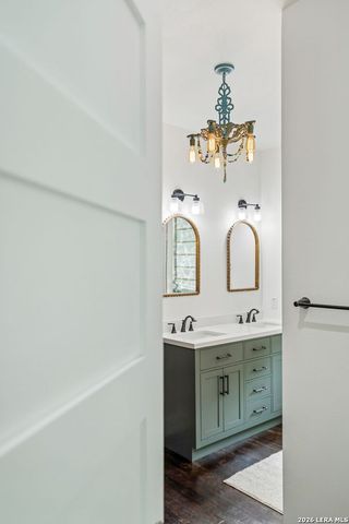 318 Devine, San Antonio, TX 78210