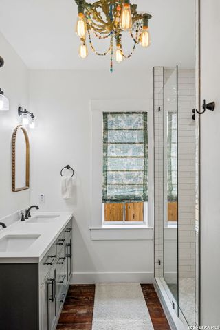 318 Devine, San Antonio, TX 78210