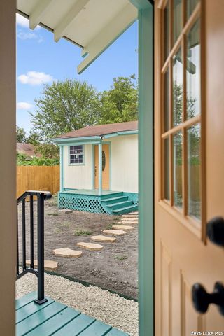 318 Devine, San Antonio, TX 78210
