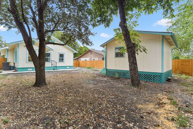 318 Devine, San Antonio, TX 78210
