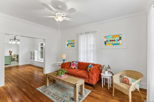318 Devine, San Antonio, TX 78210