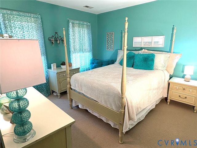 8997 Kings Charter Dr, Hanover, VA 23116