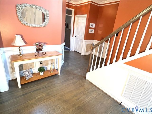 8997 Kings Charter Dr, Hanover, VA 23116