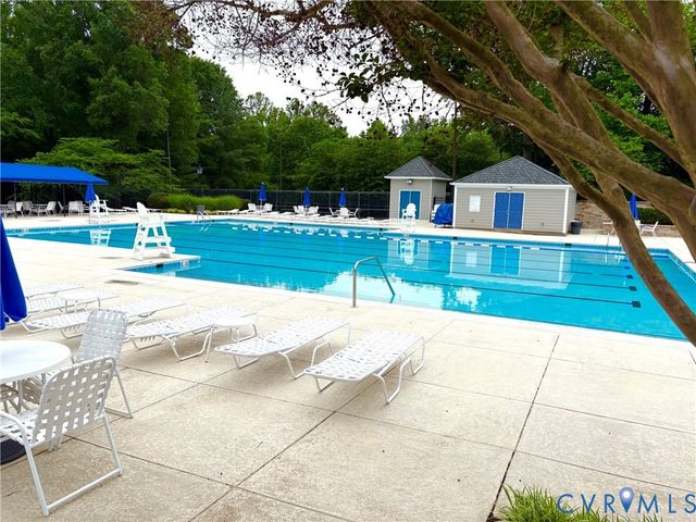 8997 Kings Charter Dr, Hanover, VA 23116