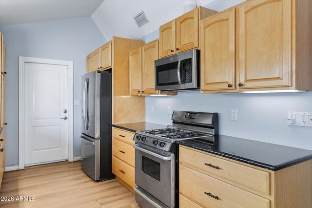 2427 E DEL RIO Drive, Tempe, AZ 85282