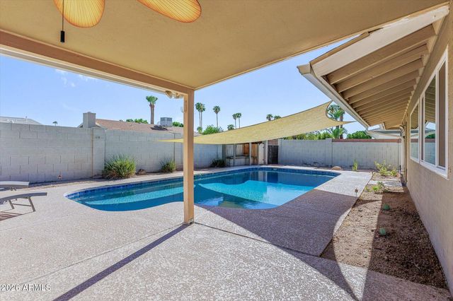 2427 E DEL RIO Drive, Tempe, AZ 85282
