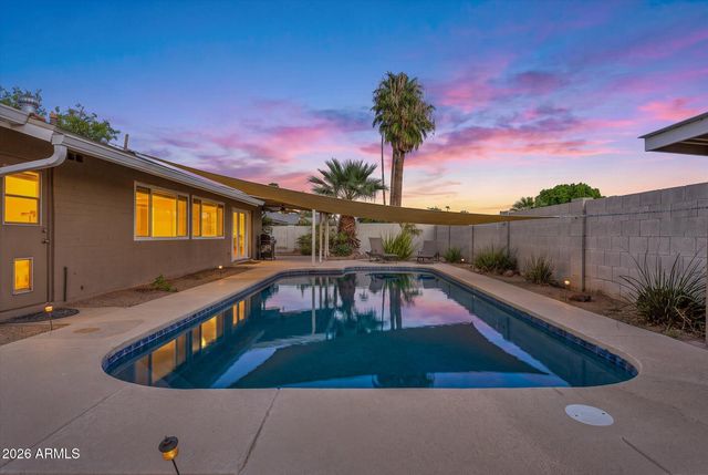 2427 E DEL RIO Drive, Tempe, AZ 85282