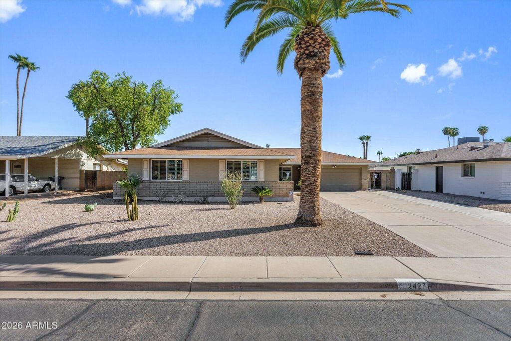 2427 E DEL RIO Drive, Tempe, AZ 85282