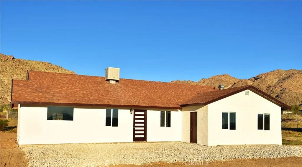 61464 Calle Los Amigos, Joshua Tree, CA 92252