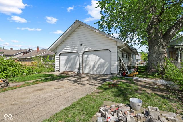 2443 Meridian Street, Anderson, IN 46016