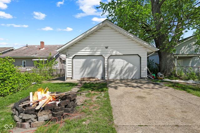 2443 Meridian Street, Anderson, IN 46016