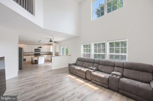 95 SIENNA DR, York, PA 17406