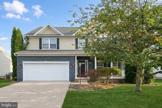 95 SIENNA DR, York, PA 17406