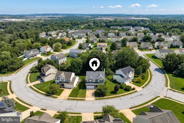 95 SIENNA DR, York, PA 17406