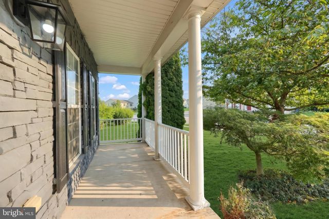 95 SIENNA DR, York, PA 17406