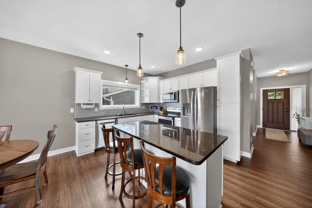 3913 Sunnydale Lane SE, Rochester, MN 55904