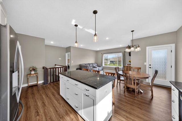 3913 Sunnydale Lane SE, Rochester, MN 55904