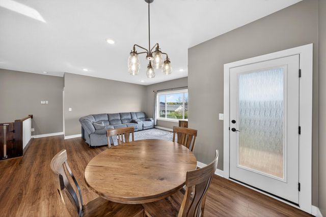 3913 Sunnydale Lane SE, Rochester, MN 55904