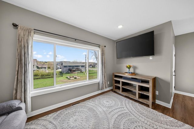 3913 Sunnydale Lane SE, Rochester, MN 55904