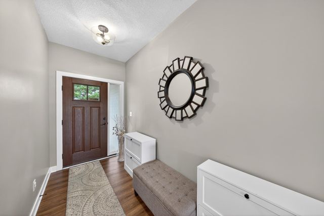 3913 Sunnydale Lane SE, Rochester, MN 55904