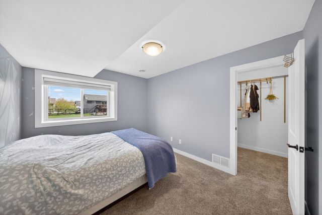 3913 Sunnydale Lane SE, Rochester, MN 55904