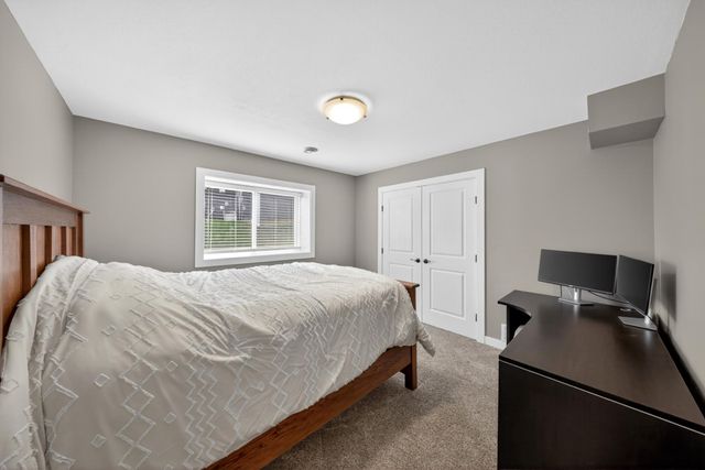 3913 Sunnydale Lane SE, Rochester, MN 55904