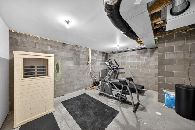 3913 Sunnydale Lane SE, Rochester, MN 55904