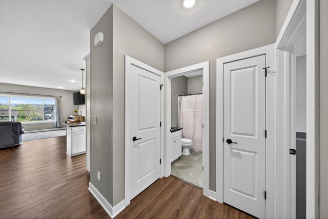 3913 Sunnydale Lane SE, Rochester, MN 55904