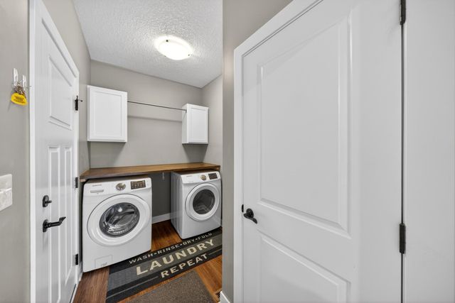 3913 Sunnydale Lane SE, Rochester, MN 55904