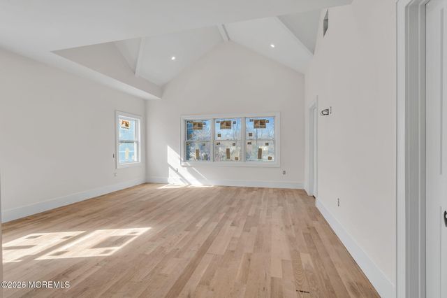 64 Byrnes Lane, Eatontown, NJ 07724