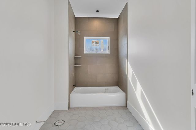 64 Byrnes Lane, Eatontown, NJ 07724