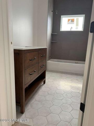 64 Byrnes Lane, Eatontown, NJ 07724