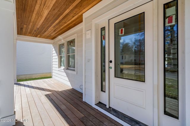 64 Byrnes Lane, Eatontown, NJ 07724