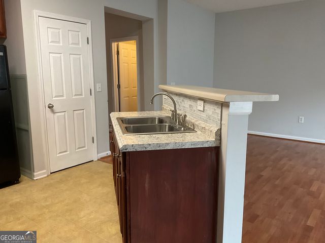 2555 Flat Shoals Road 1703, Atlanta, GA 30349