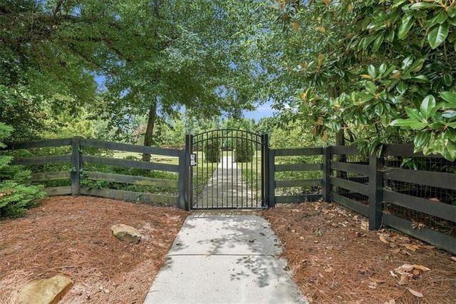 12900 Cogburn Overlook, Alpharetta, GA 30004