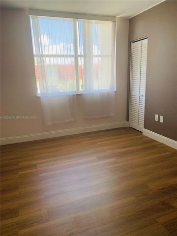 1651 NE 115th St 21C, Miami, FL 33181