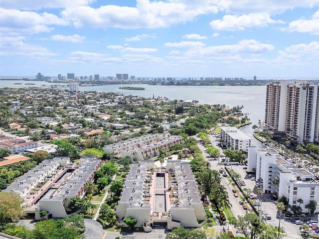 1651 NE 115th St 21C, Miami, FL 33181