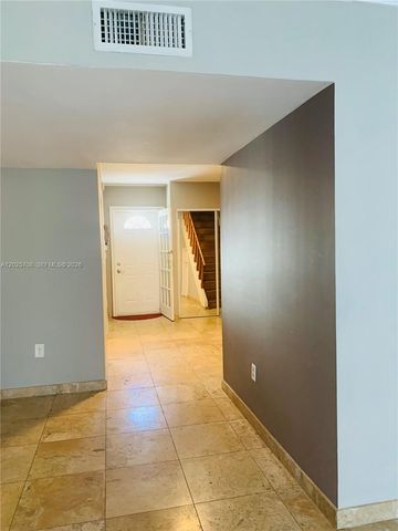 1651 NE 115th St 21C, Miami, FL 33181