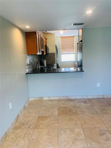 1651 NE 115th St 21C, Miami, FL 33181