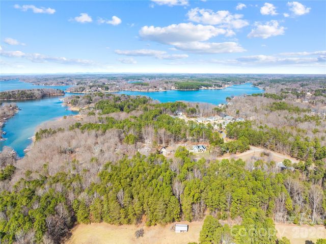 121 Rustic Way Lane, Mooresville, NC 28117