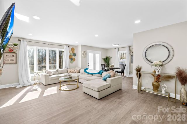 121 Rustic Way Lane, Mooresville, NC 28117