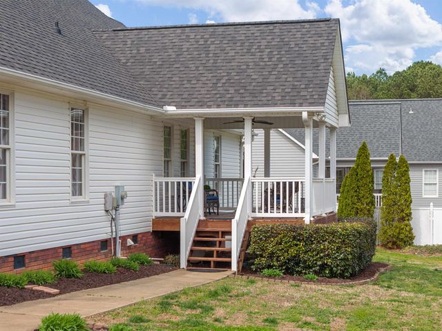 434 shallowford Drive, Boiling Springs, SC 29316